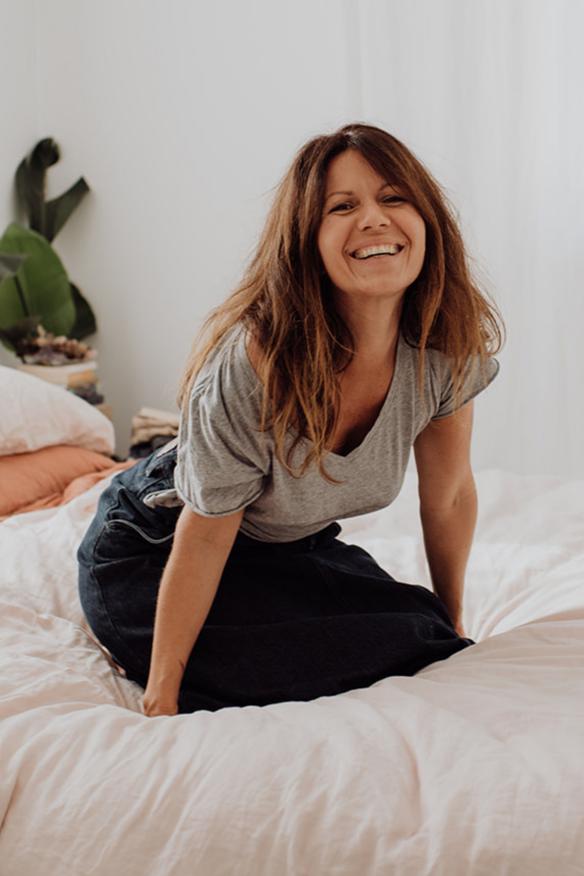 Hey Hottie! Deep V  |  marle grey